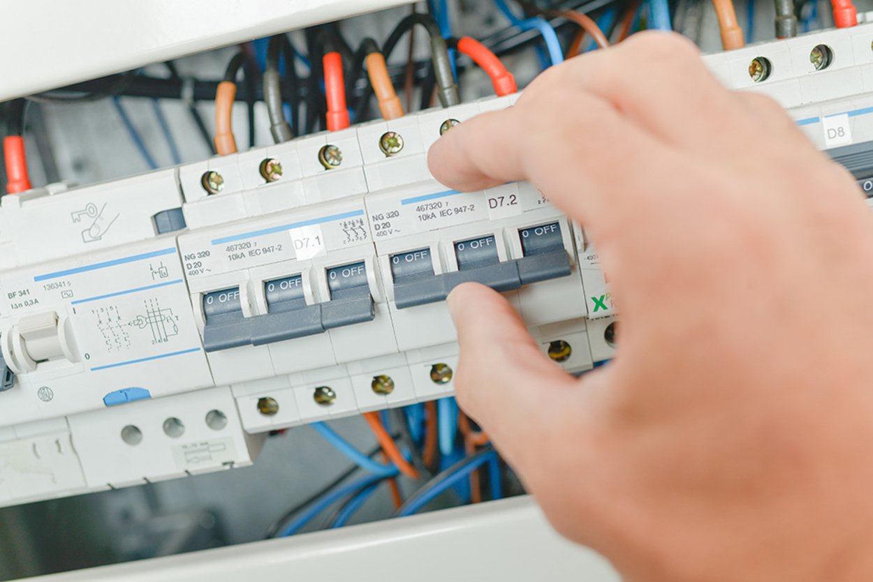 Elektro­installation bei Elektro Meyer GmbH in Dipperz