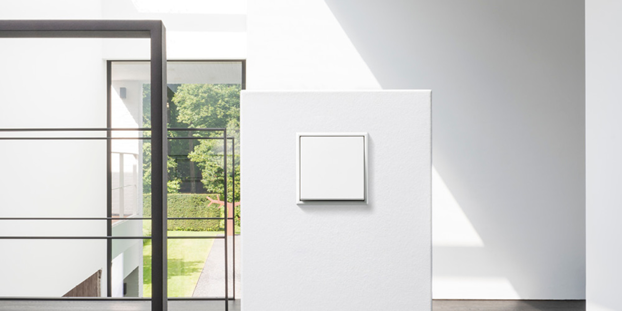 JUNG Schalterprogramme bei Elektro Meyer GmbH in Dipperz